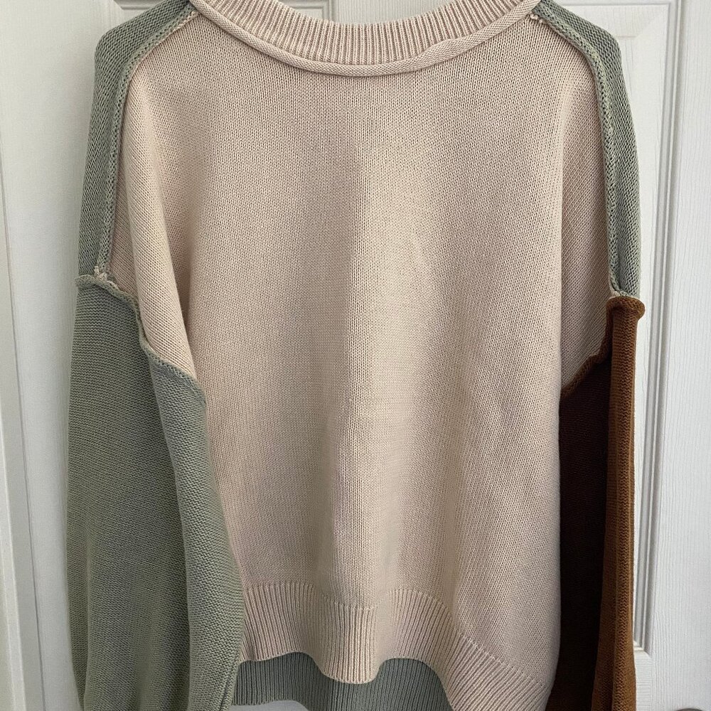 Forever21 Colorblock Crewneck Sweater Size M